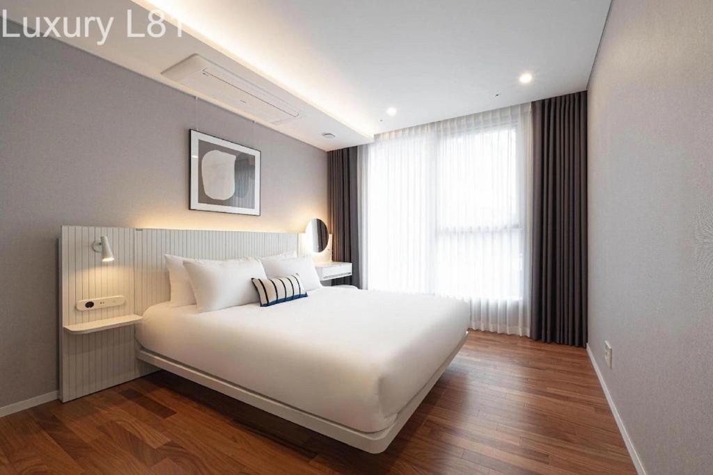 Angia Luxury Apartment Inside Landmark 81 Tower Ho Chi Minh Zewnętrze zdjęcie